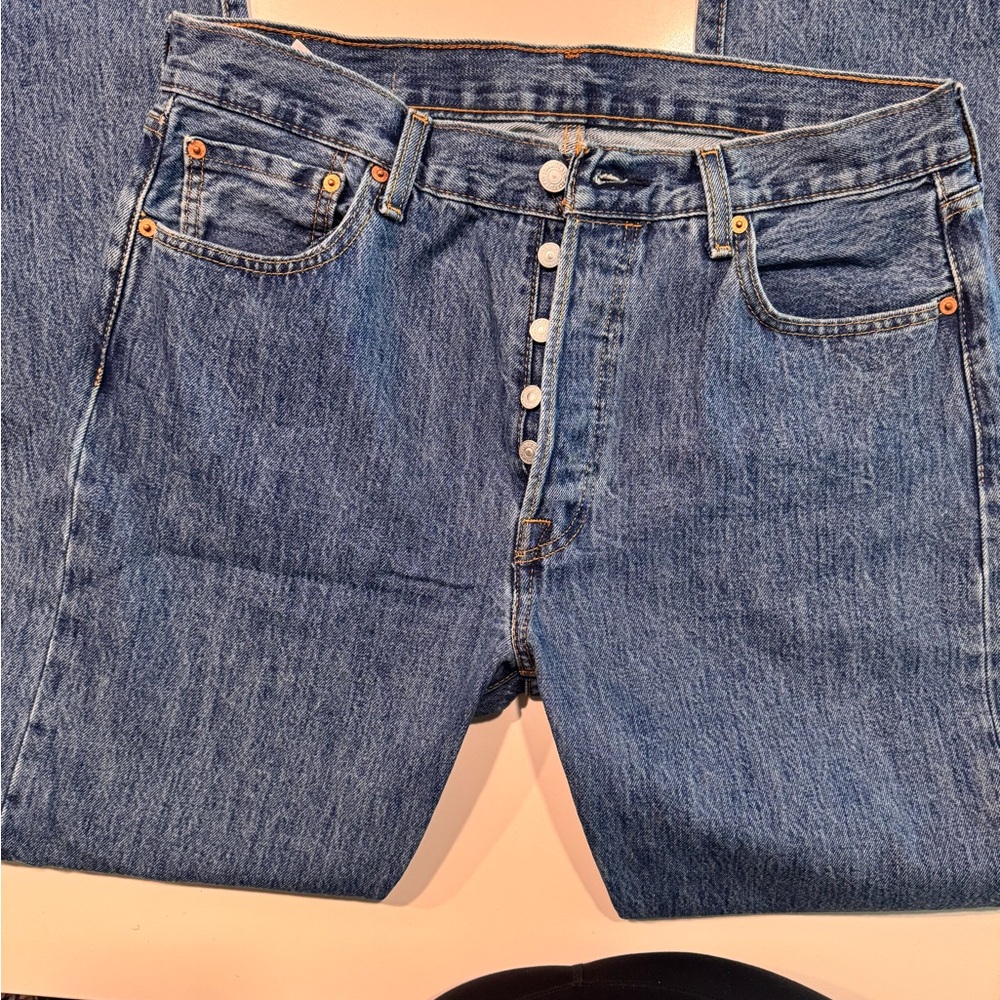 Levi's Men's Classic Indigo Straight Jeans Buttons